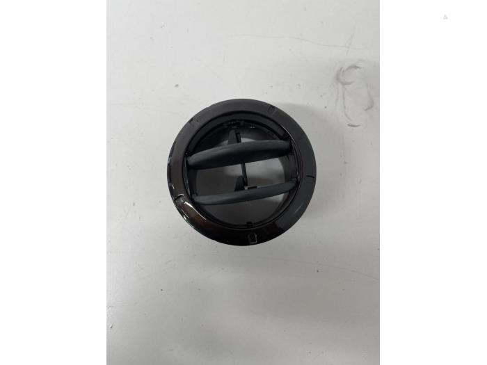 Dashboard vent from a Dacia Duster (HS) 1.6 16V LPG 2012