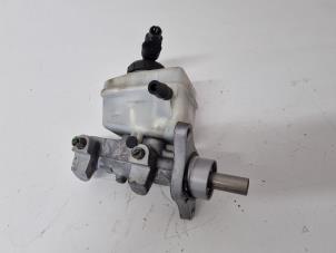 Used Master cylinder Dacia Duster (HS) 1.6 16V LPG Price € 40,00 Margin scheme offered by Het Viaduct