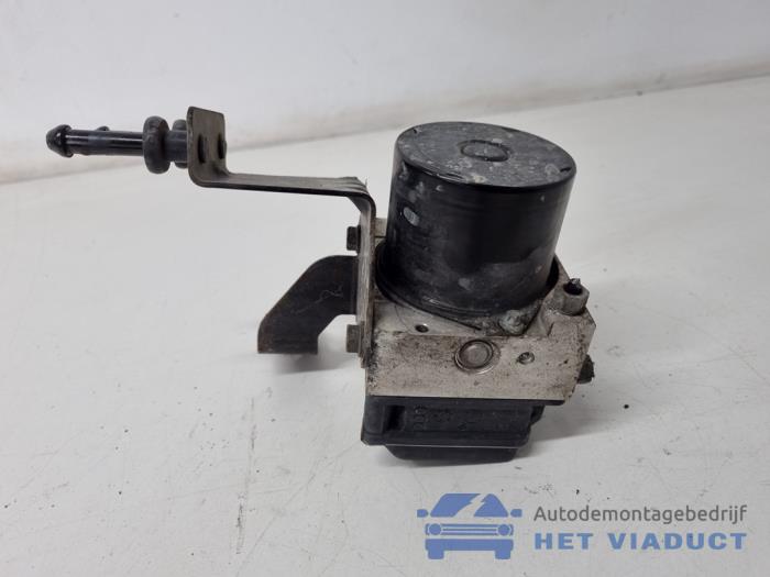 Begagnade ABS-pump Volkswagen Fox (5Z) 1.2 Pris € 80,00 Marginaltabell erbjuds av Het Viaduct