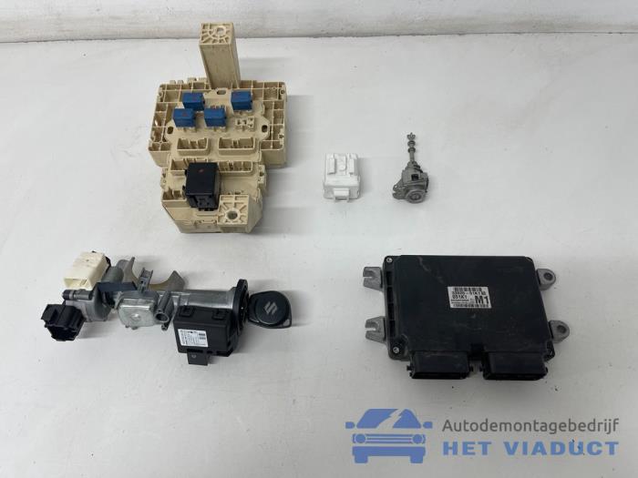 Used Ignition lock + computer Suzuki Splash 1.2 16V Price € 150,00 Margin scheme offered by Het Viaduct