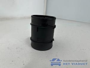 Luftflödesmätare från en Opel Corsa D 1.3 CDTi 16V ecoFLEX 2013