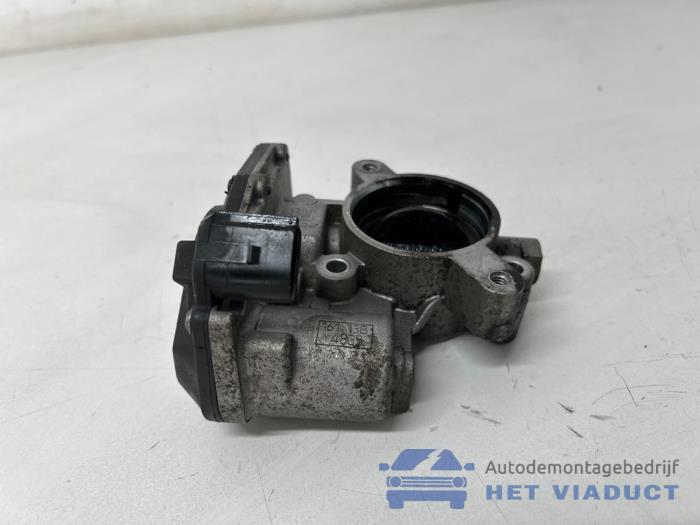 Usagé Boitier papillon Opel Corsa D 1.3 CDTi 16V ecoFLEX Prix € 30,00 Règlement à la marge proposé par Het Viaduct
