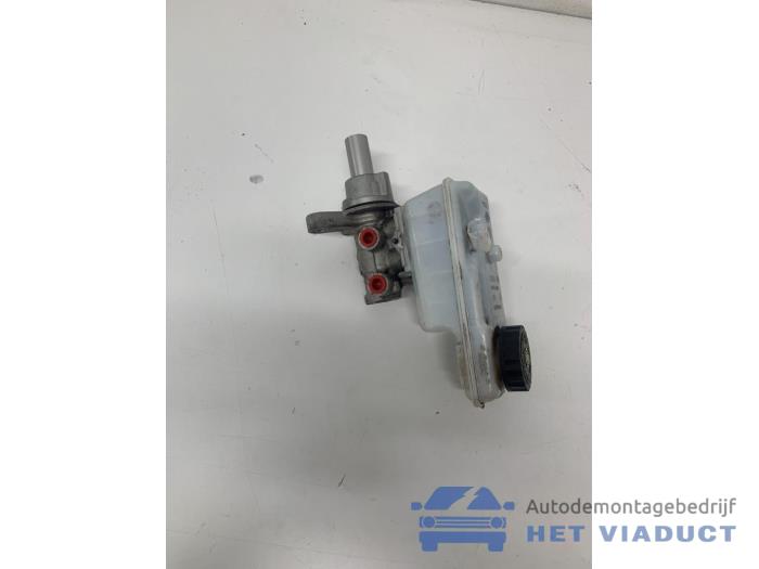 Begagnade Huvudcylinder Mercedes Citan (415.6) 1.5 108 CDI Pris € 30,00 Marginaltabell erbjuds av Het Viaduct