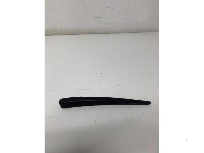 Rear wiper arm from a Hyundai i10 (B5) 1.0 12V 2018