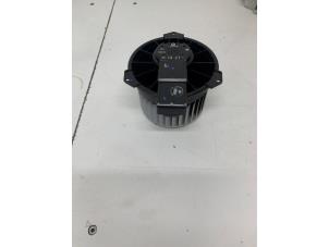 Used Heating and ventilation fan motor Mitsubishi Space Star (A0) 1.0 12V Price € 50,00 Margin scheme offered by Het Viaduct
