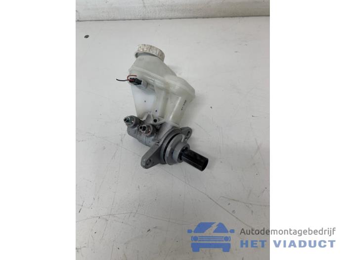 Used Master cylinder Mitsubishi Space Star (A0) 1.0 12V Price € 50,00 Margin scheme offered by Het Viaduct