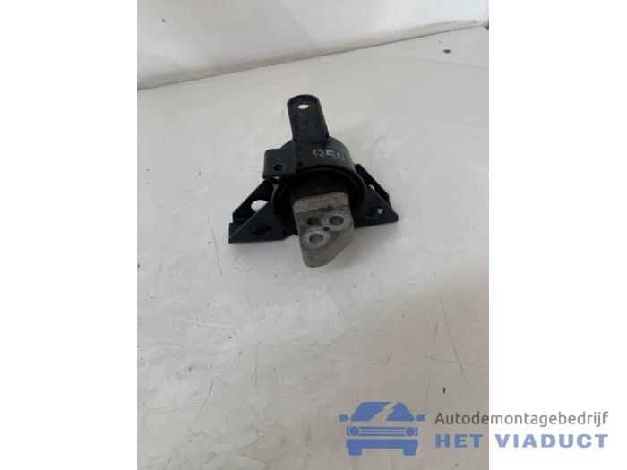 Used Engine mount Chevrolet Spark (M300) 1.0 16V Price € 30,00 Margin scheme offered by Het Viaduct