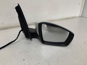 Used Wing mirror, right Volkswagen Polo V (6R) 1.2 TSI 16V BlueMotion Technology Price € 125,00 Margin scheme offered by Het Viaduct