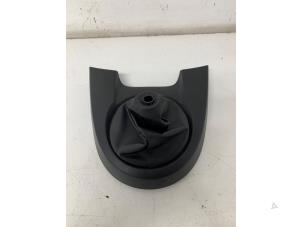 Used Gear stick cover Mazda 2 (DE) 1.3 16V S-VT High Power Price € 30,00 Margin scheme offered by Het Viaduct