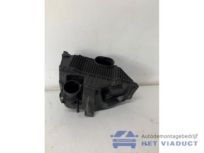 Begagnade Luftfilter Renault Captur I (2R) 0.9 Energy TCE 12V Pris € 50,00 Marginaltabell erbjuds av Het Viaduct