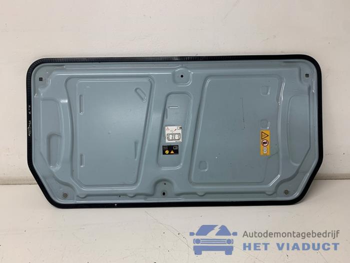 Gebrauchte Abdeckblech Motor Renault Twingo III (AH) 1.0 SCe 70 12V Preis € 90,00 Margenregelung angeboten von Het Viaduct