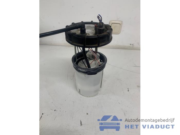 Begagnade Bensinpump Volkswagen Up! (121) 1.0 12V EcoFuel Pris € 50,00 Marginaltabell erbjuds av Het Viaduct