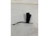 Rear seatbelt buckle, right from a Renault Clio IV (5R) 0.9 Energy TCE 90 12V 2014