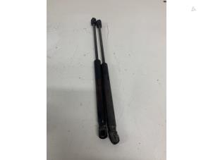 Used Set of tailgate gas struts Kia Picanto (TA) 1.0 12V Price € 20,00 Margin scheme offered by Het Viaduct