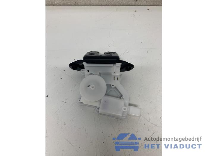 Tailgate Lock Mechanism Renault Kadjar 1 2 Energy TCE 130 RENAULTKADJAR tailgate-lock-mechanism-renault-kadjar-1-2-energy-tce-130-renaultkadjar