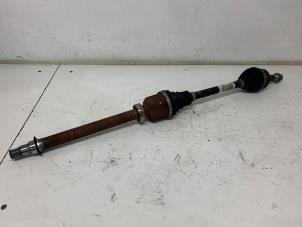 Used Front drive shaft, right Renault Kadjar (RFEH) 1.2 Energy TCE 130 Price € 150,00 Margin scheme offered by Het Viaduct