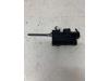 Renault Kadjar (RFEH) 1.2 Energy TCE 130 Moteur de verrouillage clapet réservoir