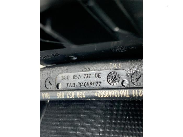 Ceinture de sécurité arrière gauche d'un Volkswagen Polo VI (AW1) 1.6 TDI 16V 95 2019