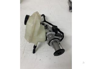 Used Master cylinder Volkswagen Polo VI (AW1) 1.6 TDI 16V 95 Price € 65,00 Margin scheme offered by Het Viaduct