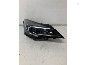 Used Headlight, right Opel Astra K 1.4 Turbo 16V Price € 450,00 Margin scheme offered by Het Viaduct