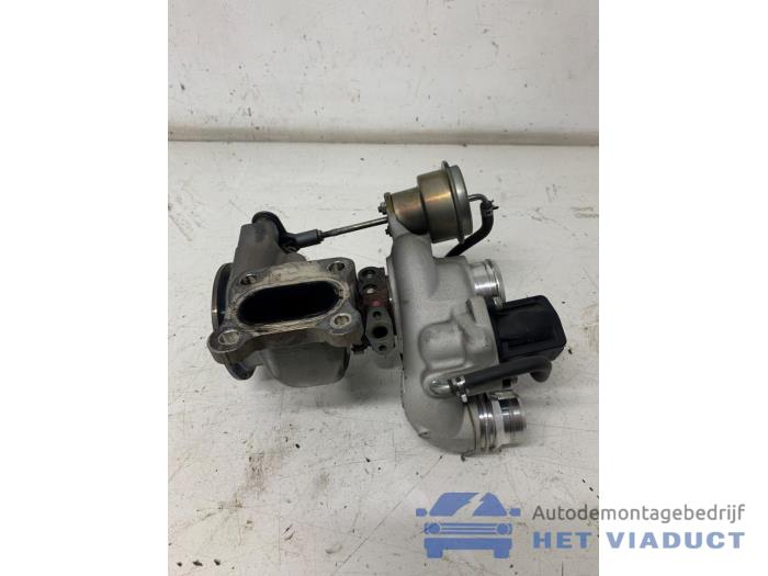 Używane Turbo Opel Astra K 1.4 Turbo 16V Cena € 400,00 Procedura marży oferowane przez Het Viaduct