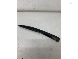 Used Rear wiper arm Opel Astra K 1.4 Turbo 16V Price € 25,00 Margin scheme offered by Het Viaduct