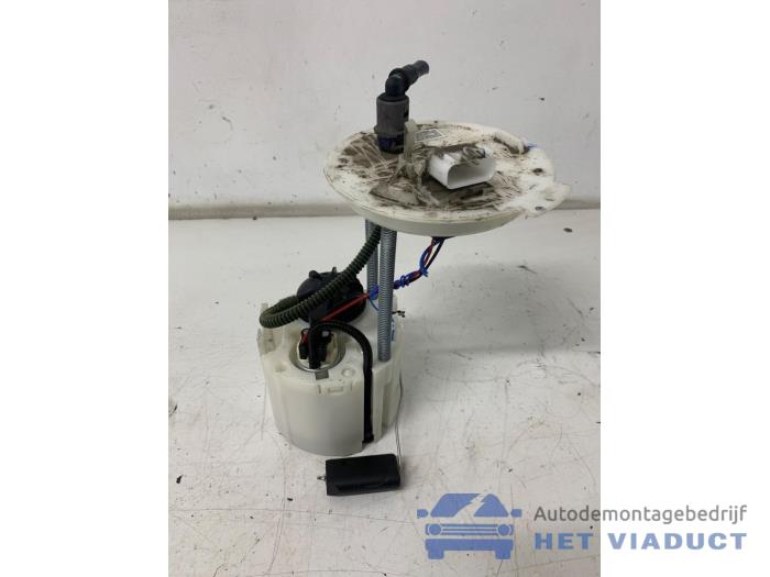 Usagé Pompe essence Opel Astra K 1.4 Turbo 16V Prix € 70,00 Règlement à la marge proposé par Het Viaduct