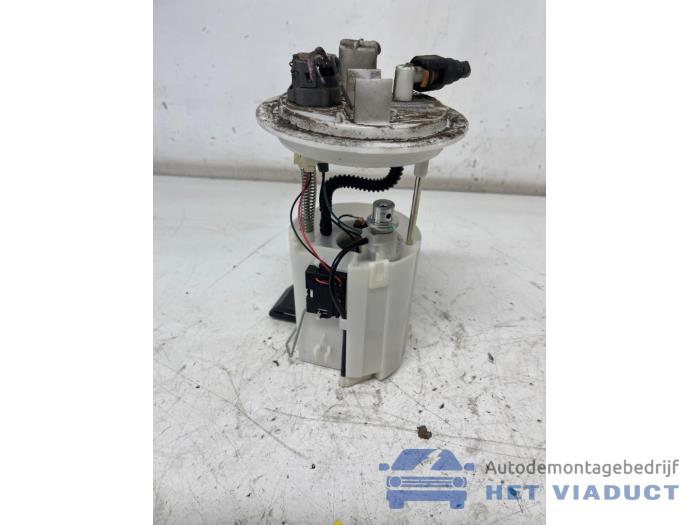 Begagnade Bensinpump Mitsubishi Space Star (A0) 1.0 12V Pris € 60,00 Marginaltabell erbjuds av Het Viaduct