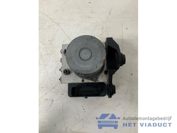 Begagnade ABS-pump Volkswagen Polo VI (AW1) 1.0 MPi 12V Pris € 100,00 Marginaltabell erbjuds av Het Viaduct