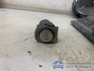 Ignition lock + computer from a Skoda Fabia II (5J) 1.2 TSI 2014