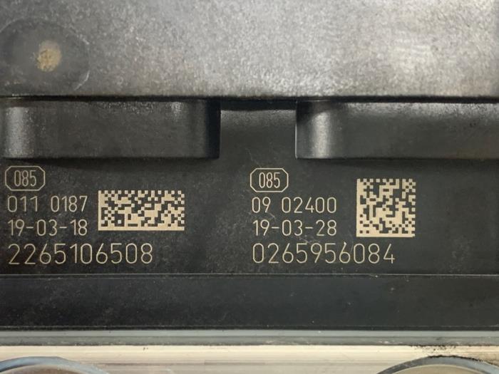 ABS Pumpe van een Skoda Fabia III Combi (NJ5) 1.0 12V Greentech 2019
