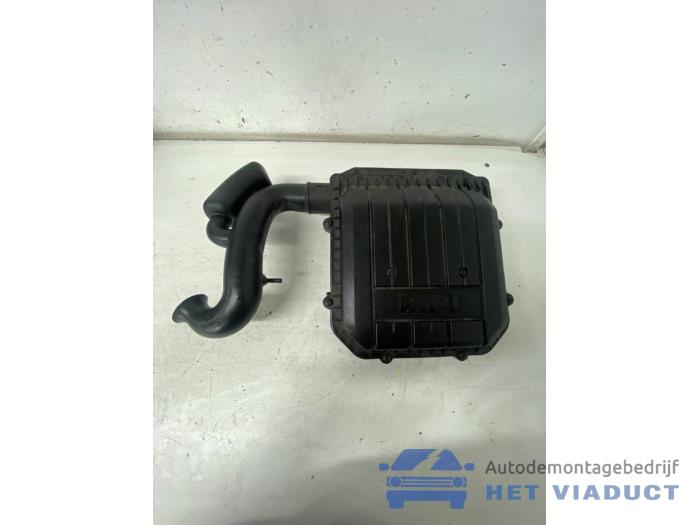 Gebrauchte Luftfiltergehäuse Skoda Fabia III Combi (NJ5) 1.0 12V Greentech Preis € 45,00 Margenregelung angeboten von Het Viaduct