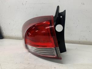 Used Taillight, left Renault Clio IV Estate/Grandtour (7R) 1.5 Energy dCi 90 FAP Price € 60,00 Margin scheme offered by Het Viaduct