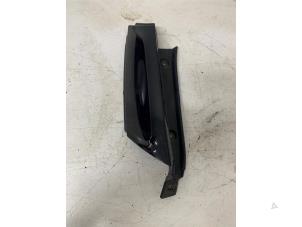 Used C-style sealing cover left Renault Clio IV Estate/Grandtour (7R) 1.5 Energy dCi 90 FAP Price € 25,00 Margin scheme offered by Het Viaduct