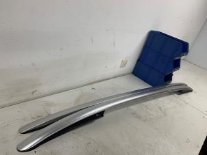 Used Roof rack kit Renault Clio IV Estate/Grandtour (7R) 1.5 Energy dCi 90 FAP Price € 100,00 Margin scheme offered by Het Viaduct