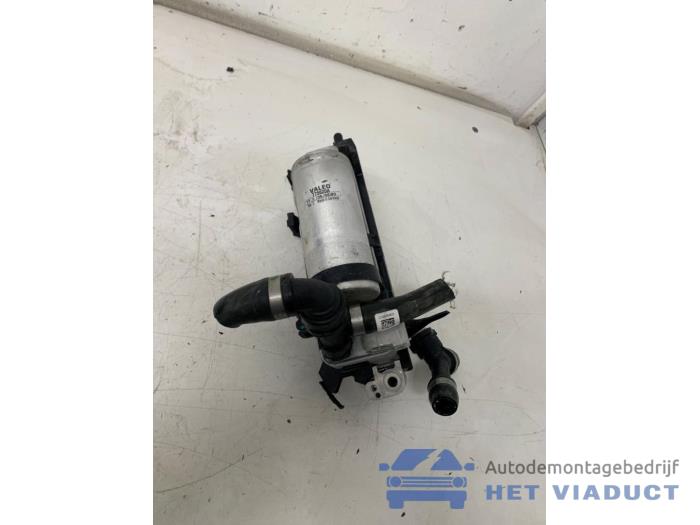 Gebrauchte Klima Kondensor BMW 3 serie (G20) 330e 2.0 TwinPower Turbo 16V Preis € 250,00 Margenregelung angeboten von Het Viaduct