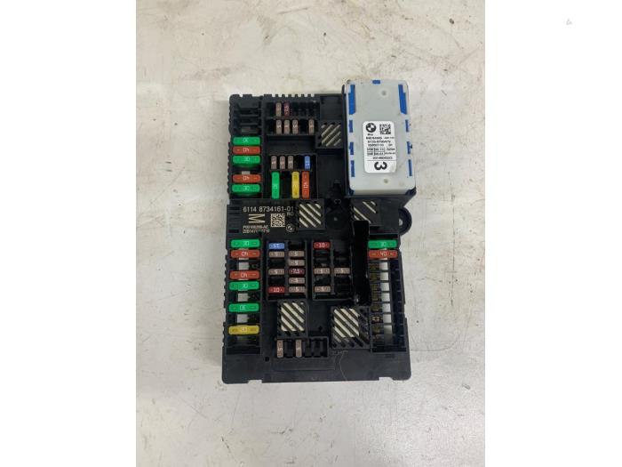 Fuse box from a BMW 3 serie (G20) 330e 2.0 TwinPower Turbo 16V 2020