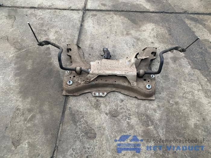 Used Subframe Renault Clio IV Estate/Grandtour (7R) 1.5 Energy dCi 90 FAP Price € 100,00 Margin scheme offered by Het Viaduct
