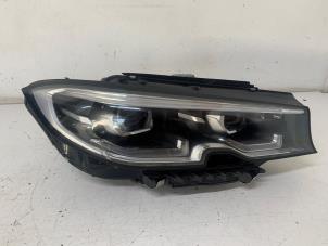 Used Headlight, right BMW 3 serie (G20) 330e 2.0 TwinPower Turbo 16V Price € 500,00 Margin scheme offered by Het Viaduct