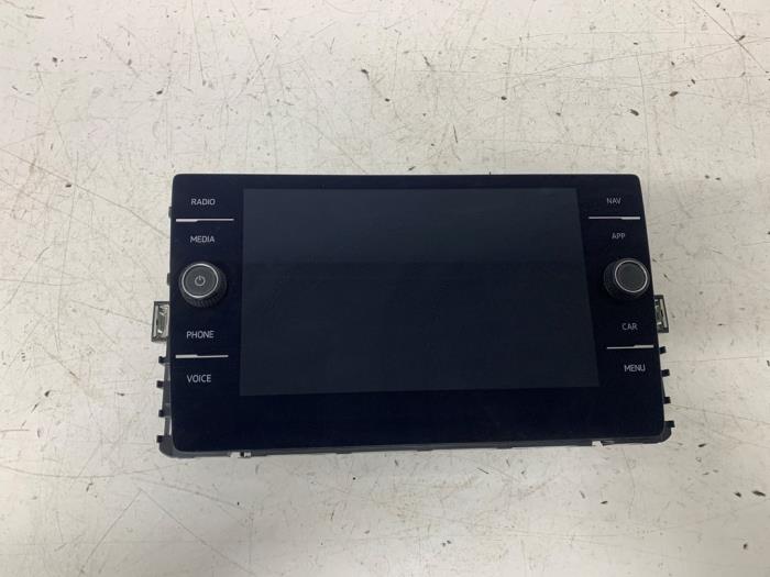 Navigation display from a Volkswagen T-Roc 1.0 TSI 12V 2022
