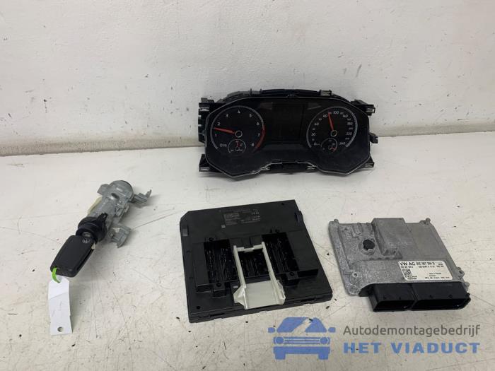 Used Ignition lock + computer Volkswagen T-Roc I 1.0 TSI 12V Price € 700,00 Margin scheme offered by Het Viaduct