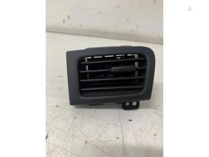 Used Air grill side Kia Picanto (TA) 1.0 12V Price € 15,00 Margin scheme offered by Het Viaduct