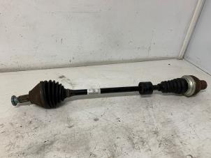 Used Front drive shaft, right Volkswagen Taigo 1.5 TSI 16V Price € 500,00 Margin scheme offered by Het Viaduct