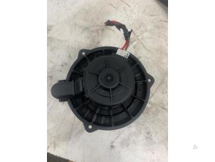 Used Heating and ventilation fan motor Hyundai i10 (F5) 1.0i 12V Price € 50,00 Margin scheme offered by Het Viaduct