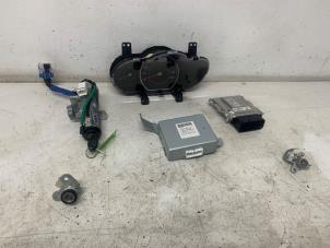 Used Ignition lock + computer Hyundai i10 (F5) 1.0i 12V Price € 200,00 Margin scheme offered by Het Viaduct