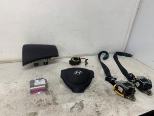 Usagé Kit + module airbag Hyundai i10 (F5) 1.0i 12V Prix € 250,00 Règlement à la marge proposé par Het Viaduct