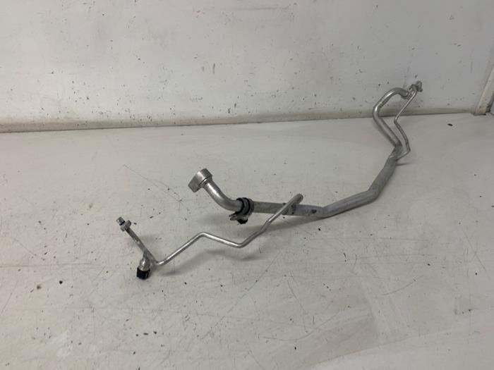 Air conditioning line from a Renault Kadjar (RFEH) 1.5 Blue dCi 2020
