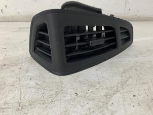 Used Dashboard vent Ford Focus 3 Wagon 1.5 TDCi Price € 15,00 Margin scheme offered by Het Viaduct