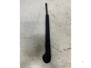 Used Rear wiper arm Seat Mii 1.0 12V Price € 30,00 Margin scheme offered by Het Viaduct