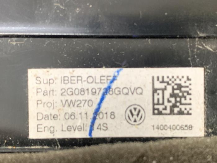 Rejilla de aire de salpicadero de un Volkswagen Polo VI (AW1) 1.6 TDI 16V 95 2019